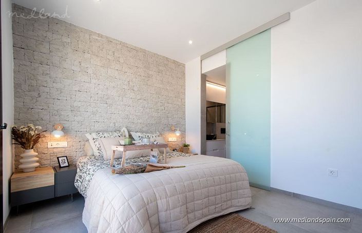 Image No.11-3 Bed Apartment for sale