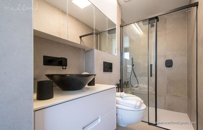 Image No.8-3 Bed Apartment for sale