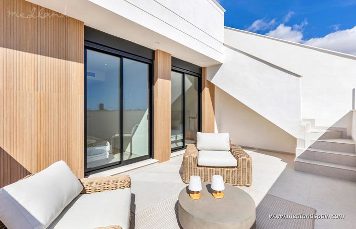 Image No.10-3 Bed Villa for sale