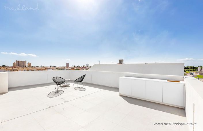 Image No.13-3 Bed Villa for sale