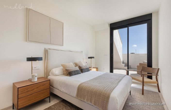 Image No.7-3 Bed Villa for sale