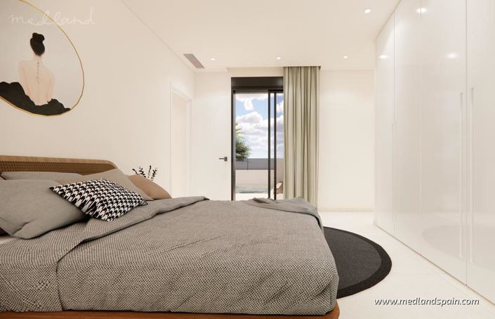 Image No.9-3 Bed Townhouse for sale