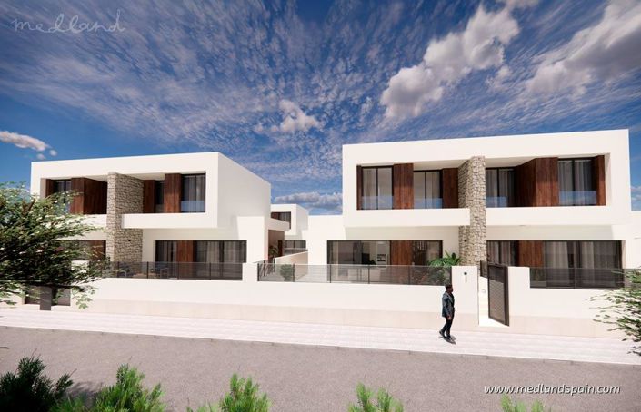 Image No.13-3 Bed Townhouse for sale