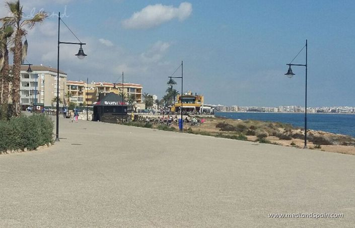 Image No.13-2 Bed Townhouse for sale