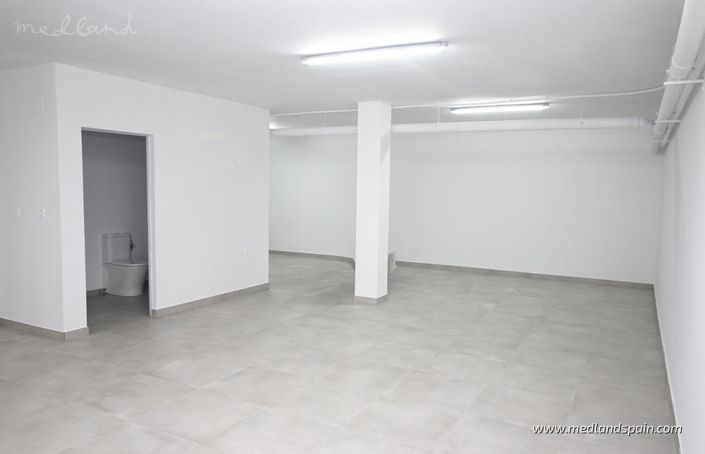 Image No.14-3 Bed Villa for sale