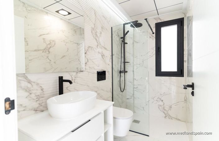 Image No.9-Villa de 4 chambres à vendre à Torrevieja