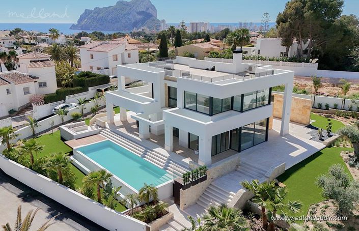 Image No.1-4 Bed Villa for sale