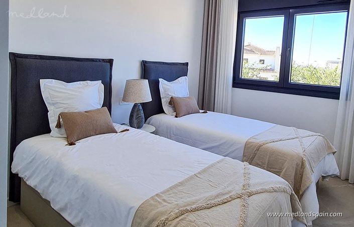 Image No.12-3 Bed Villa for sale