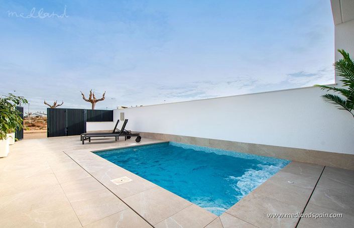 Image No.4-3 Bed Villa for sale