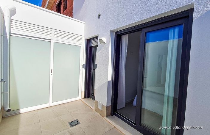 Image No.9-3 Bed Villa for sale