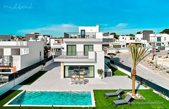 Image No.1-3 Bed Villa for sale