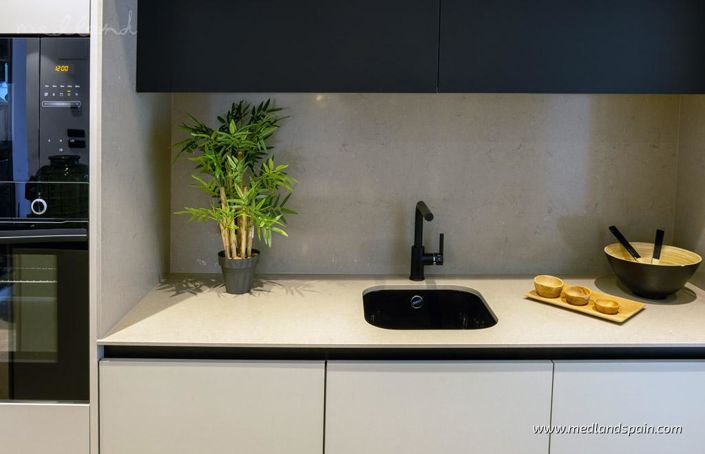 Image No.12-2 Bed Apartment for sale