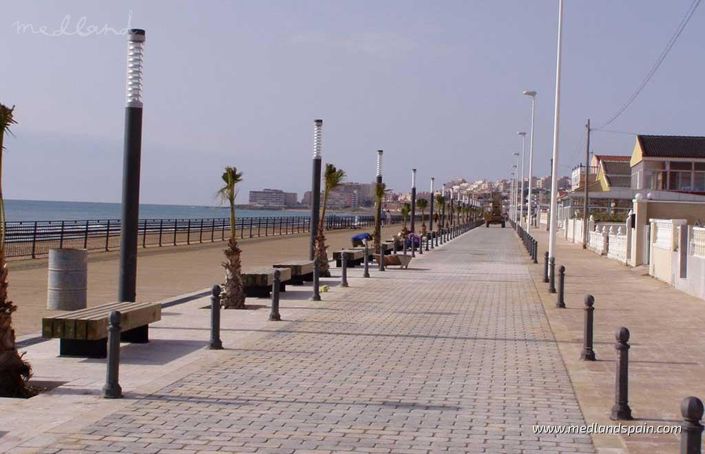 Image No.9-3 Bed Villa for sale