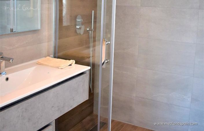 Image No.5-3 Bed Villa for sale