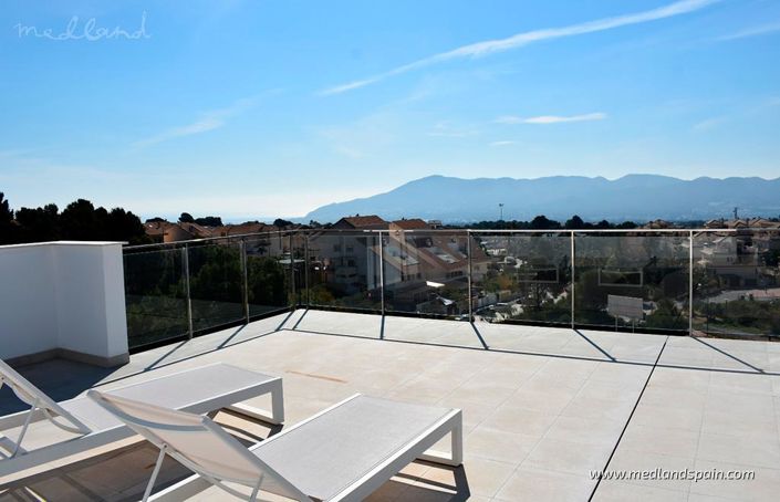 Image No.9-3 Bed Villa for sale