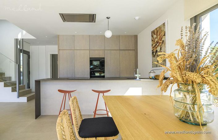 Image No.6-3 Bed Villa for sale