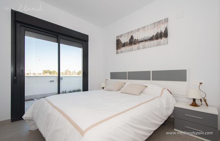 Image No.9-3 Bed Villa for sale