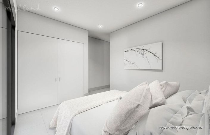 Image No.10-4 Bed Villa for sale