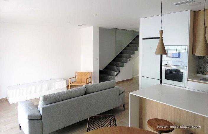 Image No.5-3 Bed Townhouse for sale