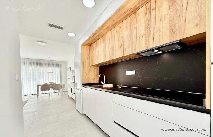 Image No.4-3 Bed Townhouse for sale