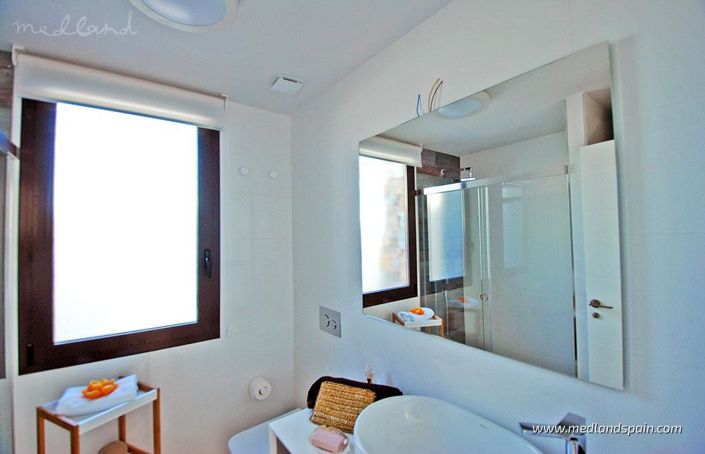 Image No.14-3 Bed Villa for sale