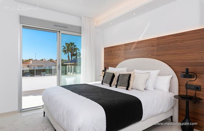 Image No.12-Villa de 4 chambres à vendre à Ciudad Quesada