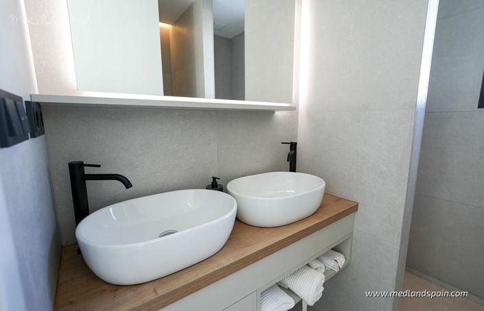 Image No.11-3 Bed Villa for sale