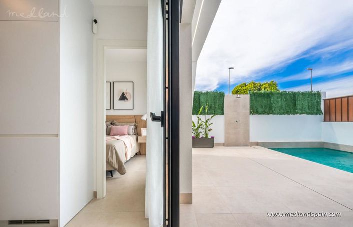 Image No.12-3 Bed Villa for sale