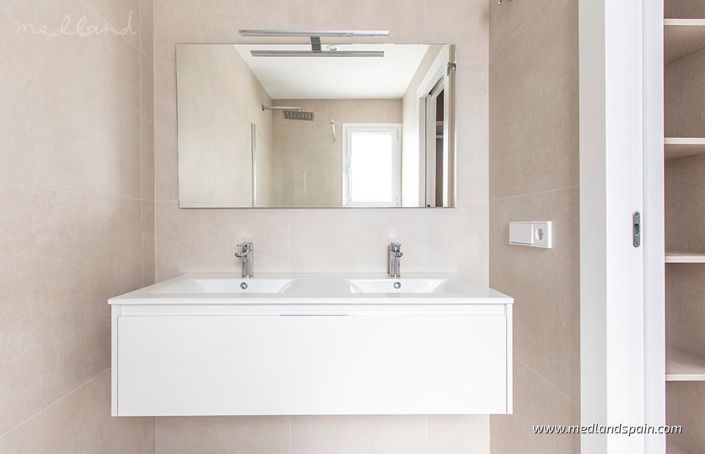 Image No.11-3 Bed Villa for sale