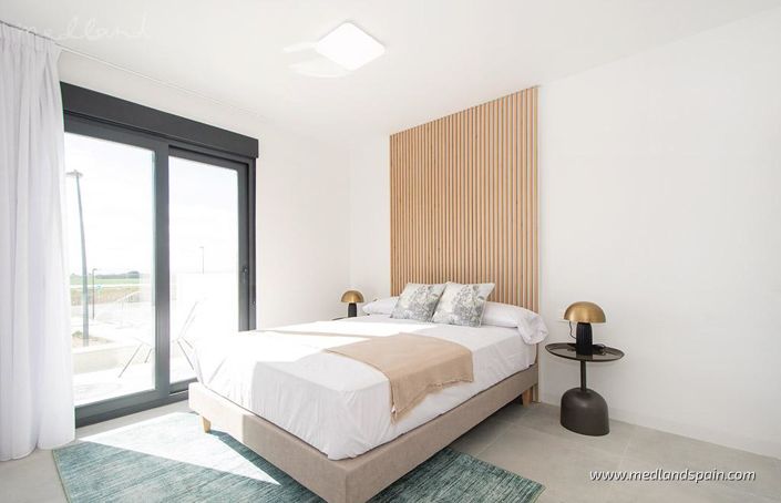 Image No.12-3 Bed Villa for sale