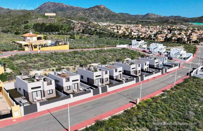 Image No.10-3 Bed Villa for sale