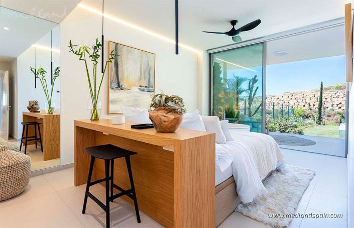 Image No.12-3 Bed Apartment for sale