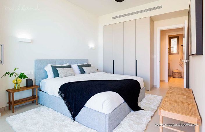 Image No.15-3 Bed Apartment for sale