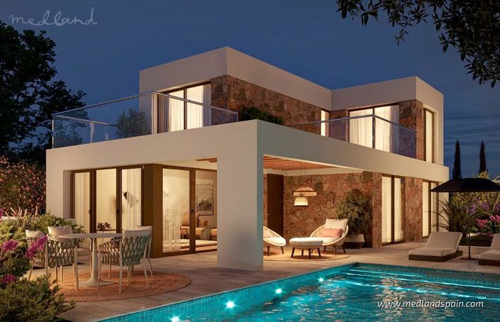 Image No.10-4 Bed Townhouse for sale