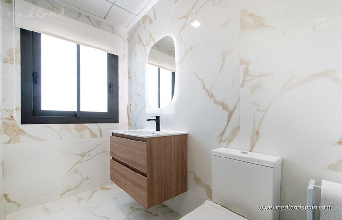 Image No.15-3 Bed Villa for sale