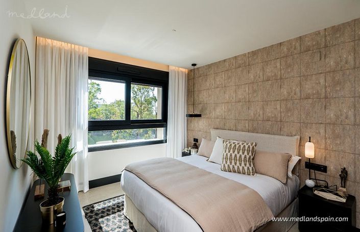 Image No.14-3 Bed Apartment for sale