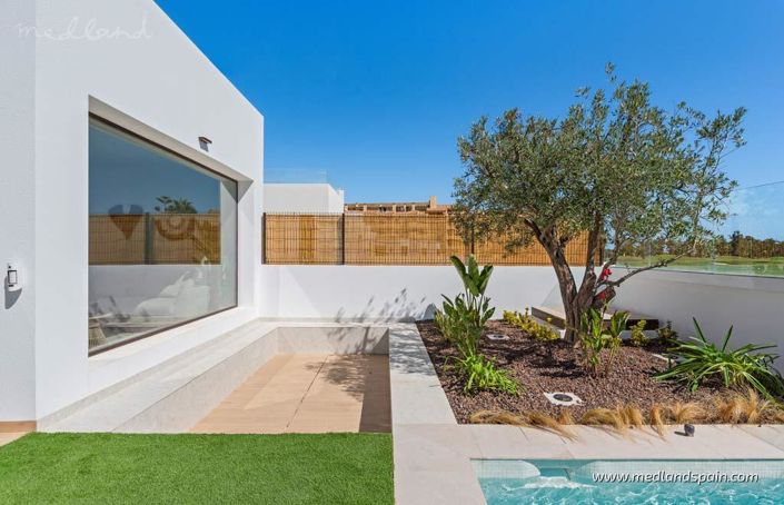 Image No.15-3 Bed Villa for sale