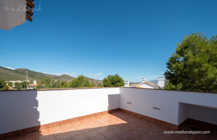 Image No.5-2 Bed Townhouse for sale