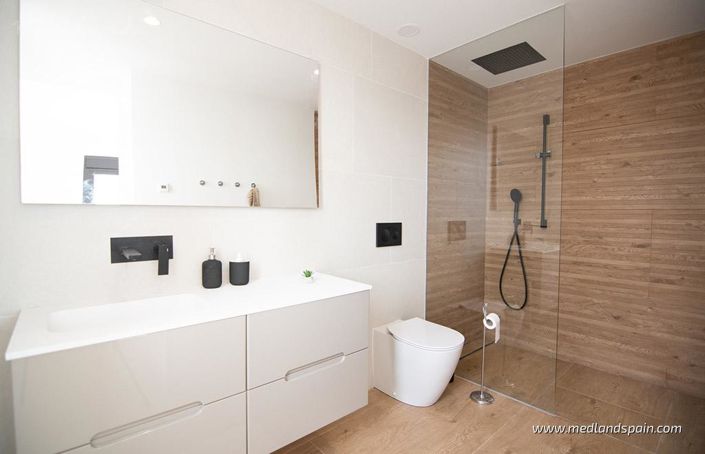 Image No.14-3 Bed Villa for sale