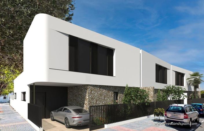 Image No.8-3 Bed Townhouse for sale