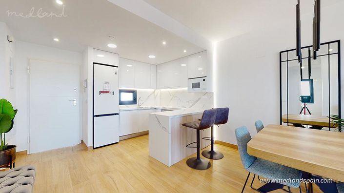 Image No.5-2 Bed Apartment for sale