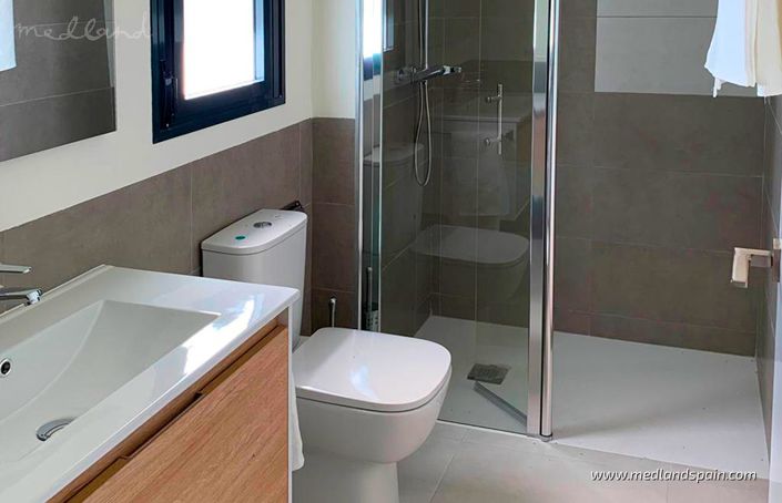 Image No.12-3 Bed Apartment for sale