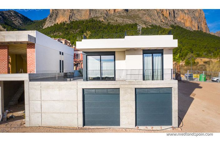 Image No.16-3 Bed Villa for sale