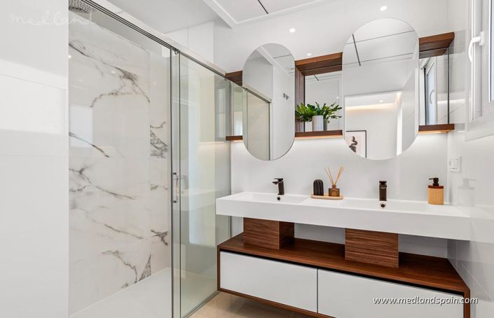 Image No.14-3 Bed Apartment for sale