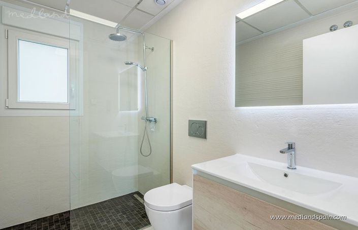 Image No.10-3 Bed Villa for sale