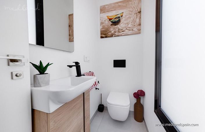 Image No.7-3 Bed Villa for sale