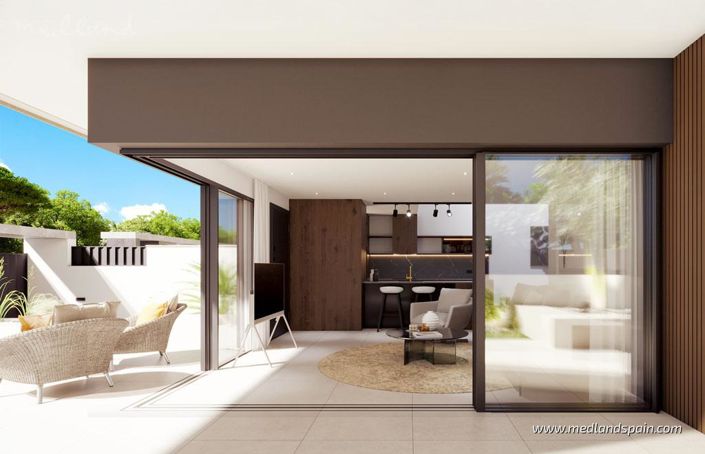 Image No.4-3 Bed Townhouse for sale