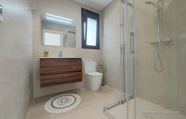 Image No.10-3 Bed Villa for sale