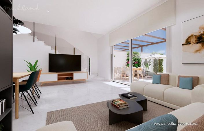 Image No.4-3 Bed Townhouse for sale