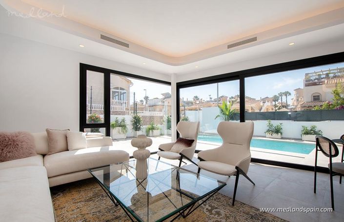 Image No.6-3 Bed Villa for sale